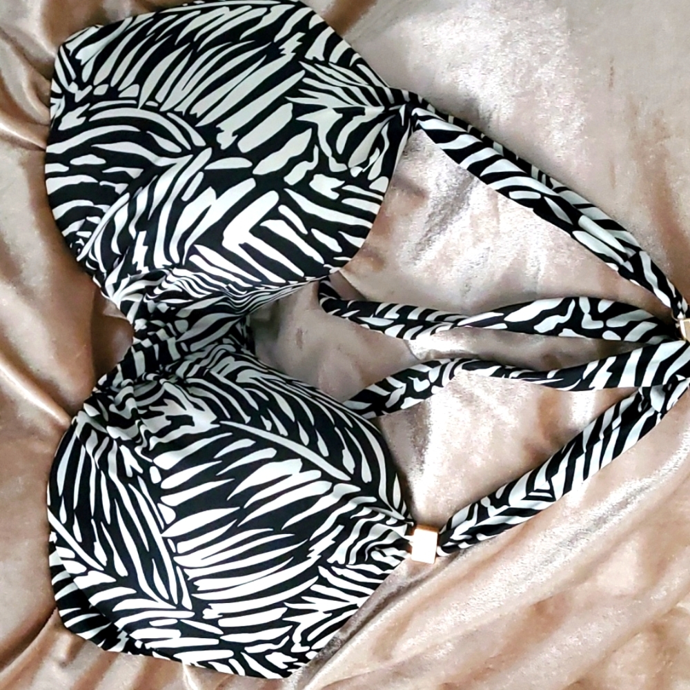 Victoria's Secret halter bikini top 38DD